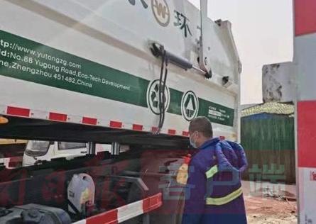城市“美容師”：疫情不止，我們不散